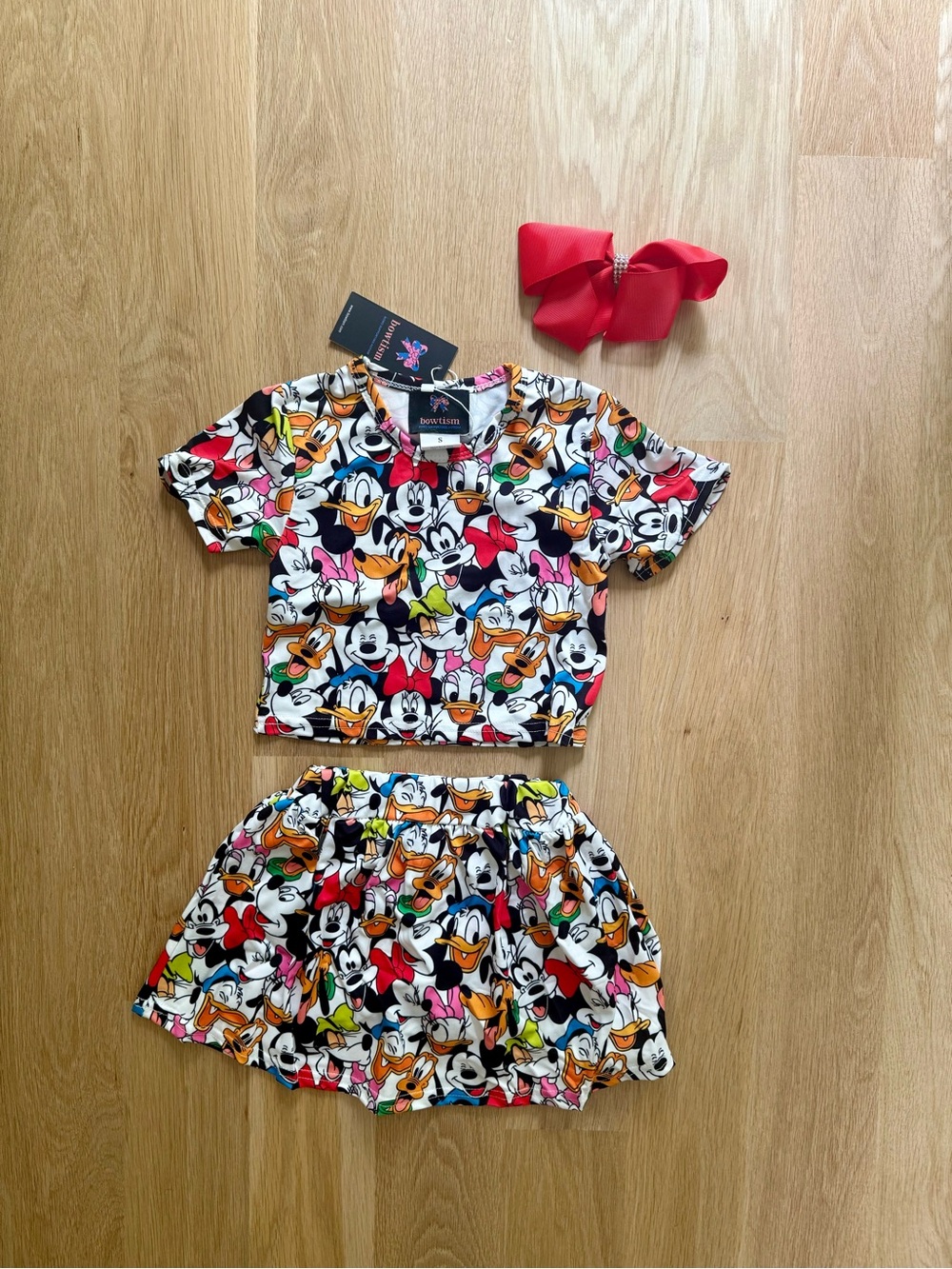 Girls Matching Set with Red Bow - Disney Mickey Minnie and Friends Print - Picture 5 of 6